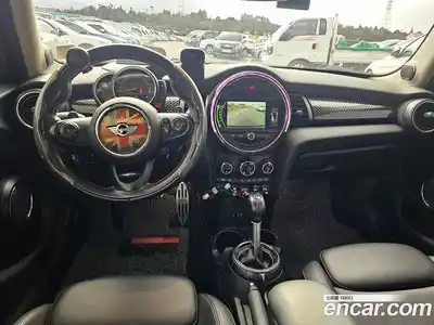 Mini Cooper 2018 2.0 Автомат в Москве № 595338, миниатюра 7