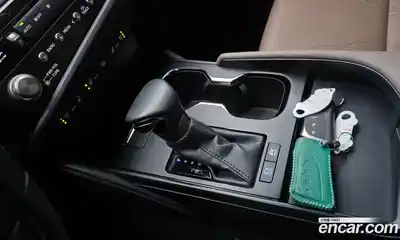 Lexus ES 2023 2.5 Автомат в Москве № 595536, миниатюра 9