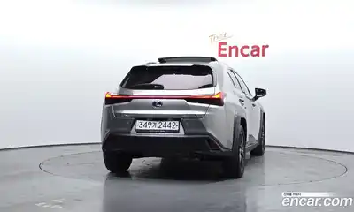 Lexus UX 2019 2.0 Автомат в Москве № 595583, миниатюра 4