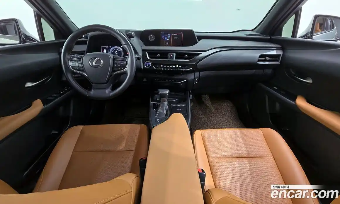 Lexus UX 2019 2.0 Автомат в Москве № 595583, фото 7