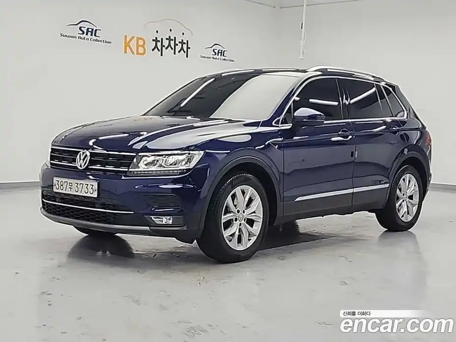 Volkswagen Tiguan 2020 2.0 Автомат в Москве № 607465, фото 1