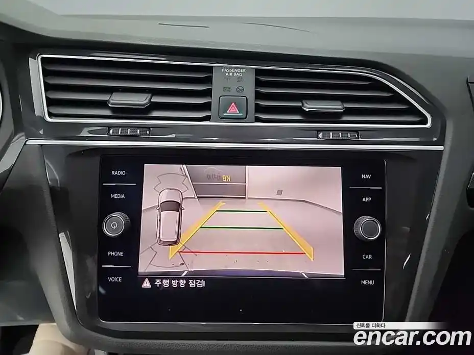 Volkswagen Tiguan 2020 2.0 Автомат в Москве № 607465, фото 15