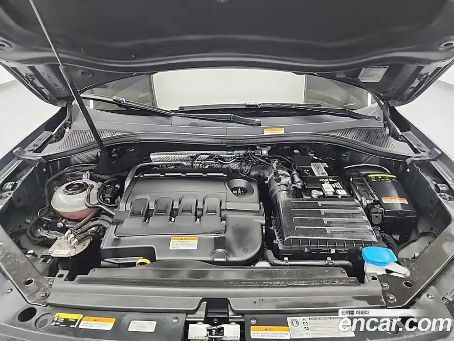 Volkswagen Tiguan 2020 2.0 Автомат в Москве № 607465, фото 5