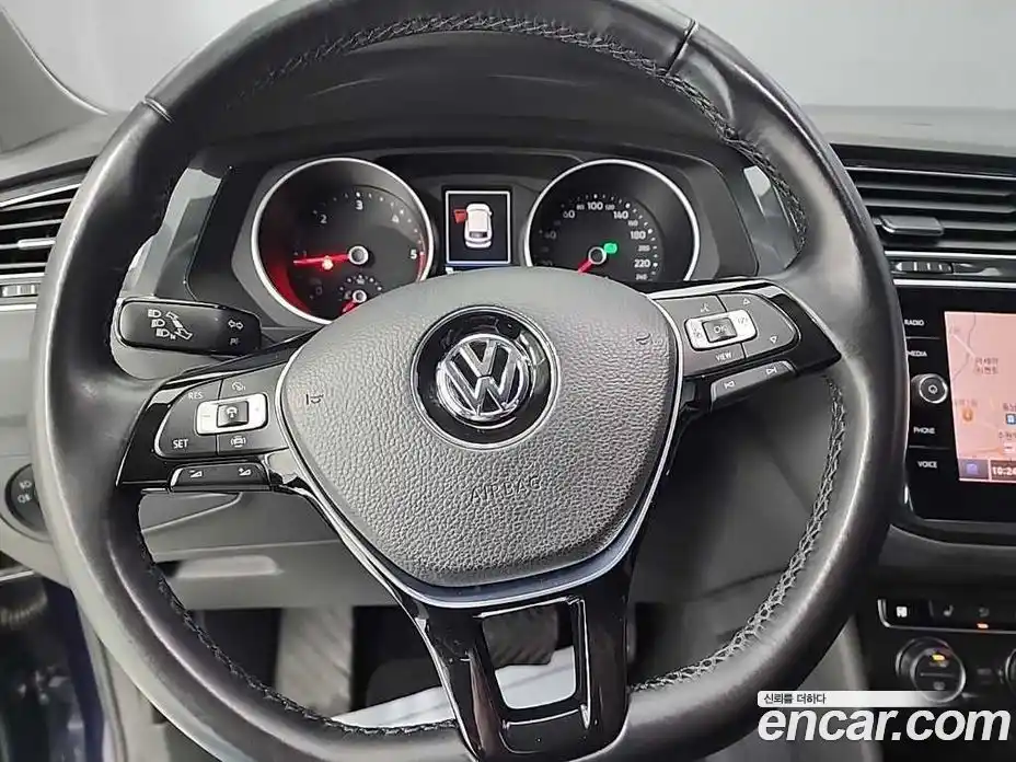 Volkswagen Tiguan 2020 2.0 Автомат в Москве № 607465, фото 9