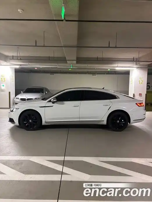 Volkswagen Arteon 2019 2.0 Автомат в Москве № 607565, фото 7