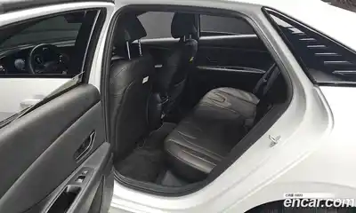 Hyundai Avante 2025 1.6 Автомат в Москве № 607860, миниатюра 12