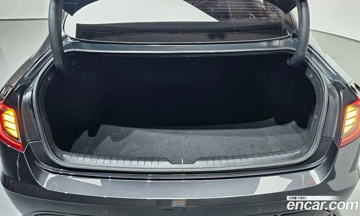 Hyundai Sonata 2022 2.0 Автомат в Москве № 607898, фото 20