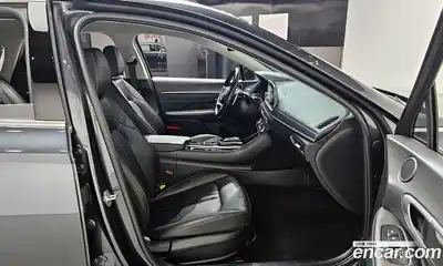 Hyundai Sonata 2022 2.0 Автомат в Москве № 607898, миниатюра 10