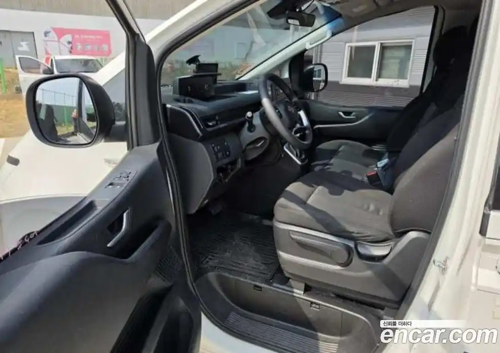 Hyundai Staria 2023 2.2 Автомат в Москве № 607957, фото 4