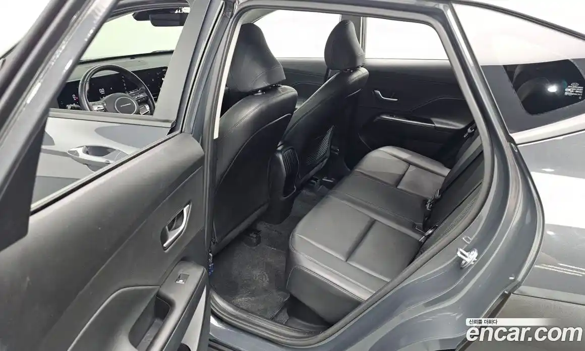 Hyundai Kona 2023 1.6 Автомат в Москве № 608258, фото 13