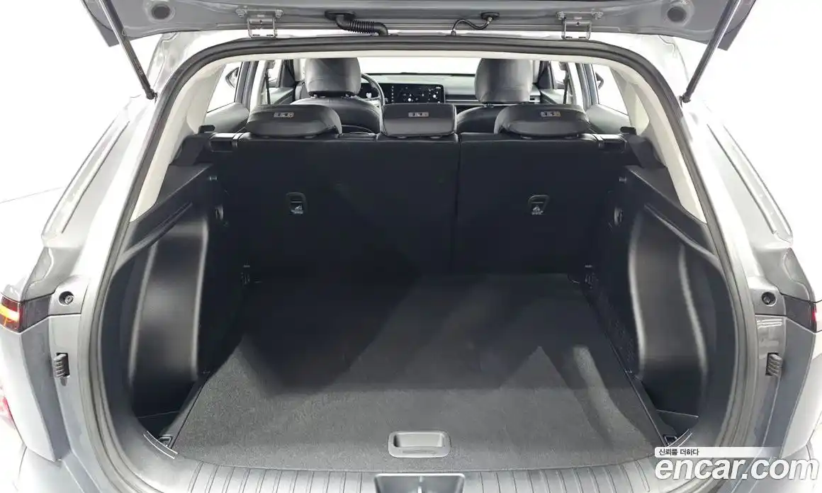 Hyundai Kona 2023 1.6 Автомат в Москве № 608258, фото 20