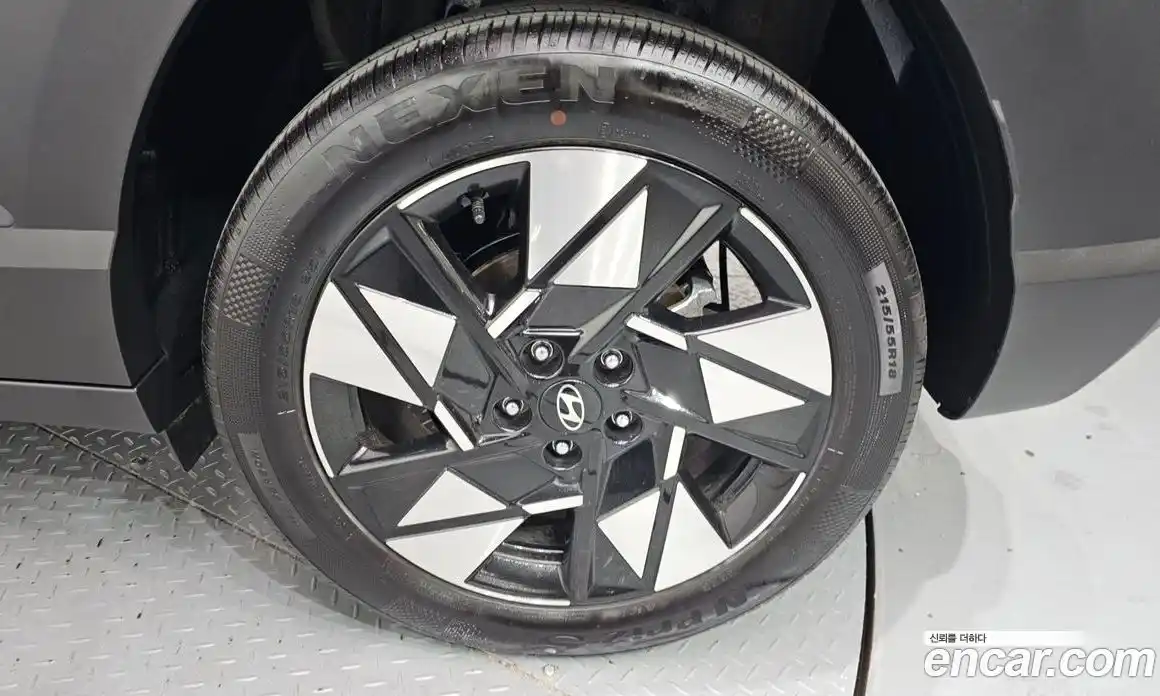 Hyundai Kona 2023 1.6 Автомат в Москве № 608258, фото 5