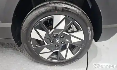 Hyundai Kona 2023 1.6 Автомат в Москве № 608258, миниатюра 5