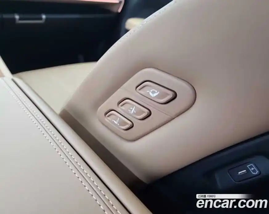 Hyundai Santa Fe 2024 1.6 Автомат в Москве № 608262, фото 18