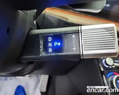 Hyundai Santa Fe 2024 1.6 Автомат в Москве № 608262, миниатюра 9