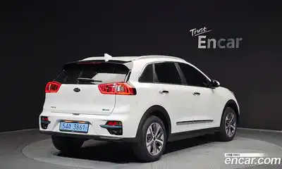 Kia Niro 2021 0.2 Автомат в Москве № 608363, миниатюра 2