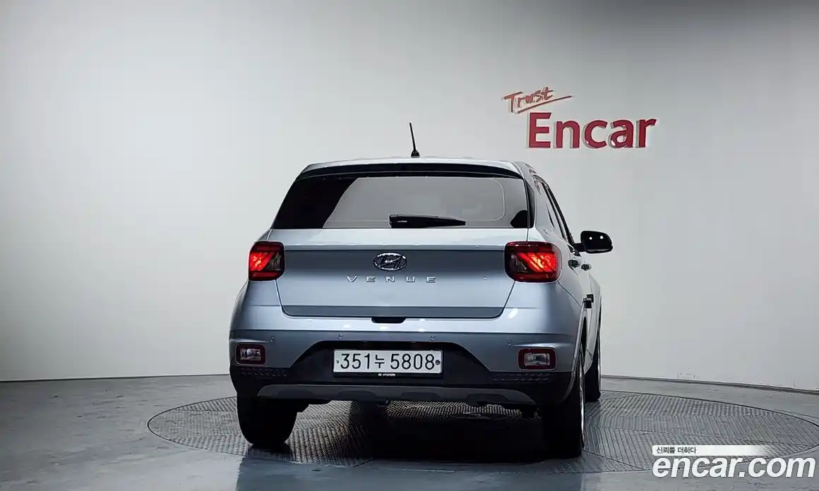 Hyundai Venue 2020 1.6 Автомат в Москве № 608389, фото 4