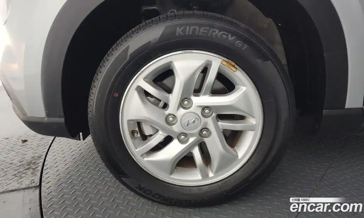 Hyundai Venue 2020 1.6 Автомат в Москве № 608389, фото 5