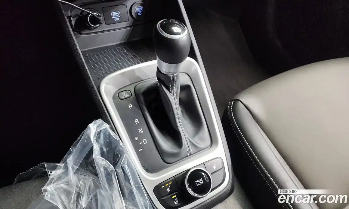 Hyundai Venue 2020 1.6 Автомат в Москве № 608389, фото 9