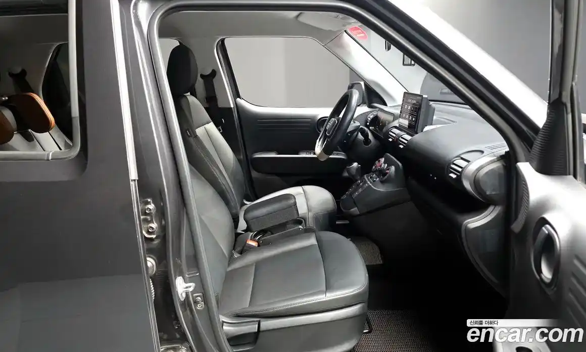 Hyundai Casper 2024 1.0 Автомат в Москве № 608478, фото 10