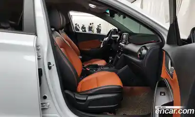 Hyundai Kona 2020 1.6 Автомат в Москве № 608618, миниатюра 11