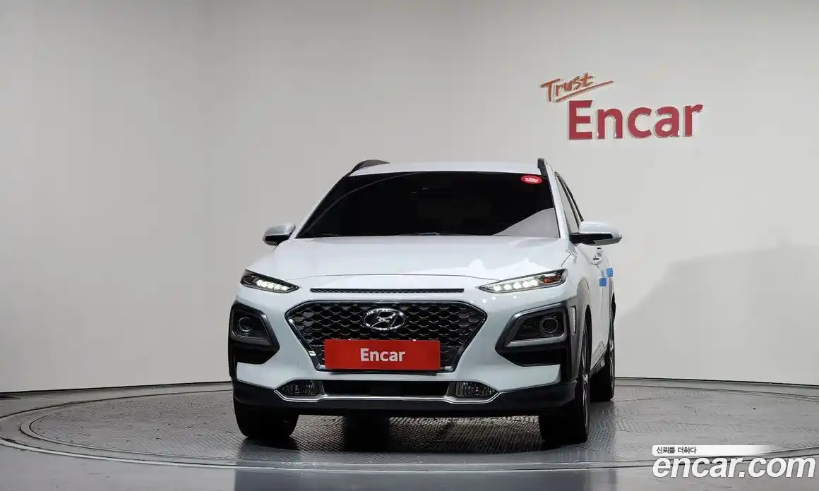 Hyundai Kona 2020 1.6 Автомат в Москве № 608618, фото 3