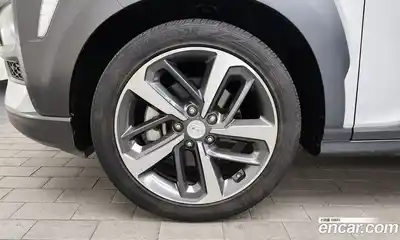 Hyundai Kona 2020 1.6 Автомат в Москве № 608618, миниатюра 5