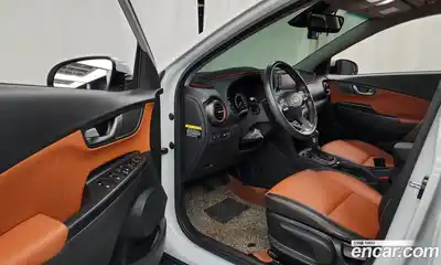 Hyundai Kona 2020 1.6 Автомат в Москве № 608618, миниатюра 10