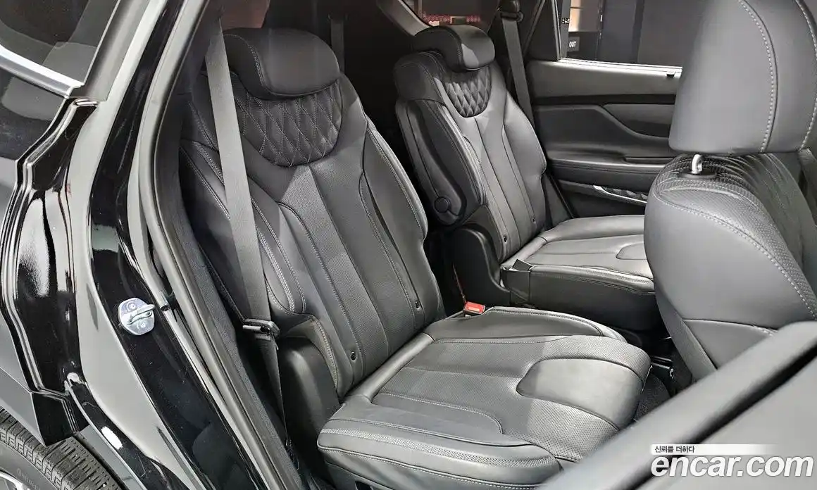 Hyundai Santa Fe 2023 1.6 Автомат в Москве № 608712, фото 12