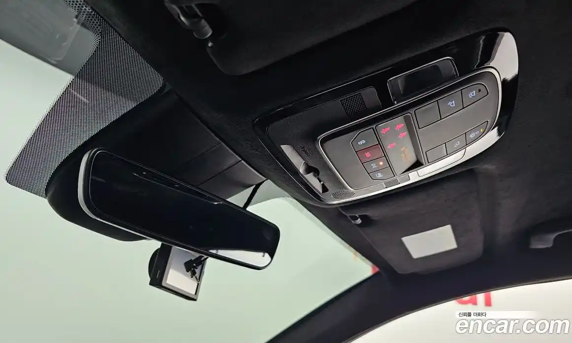 Hyundai Santa Fe 2023 1.6 Автомат в Москве № 608712, фото 15