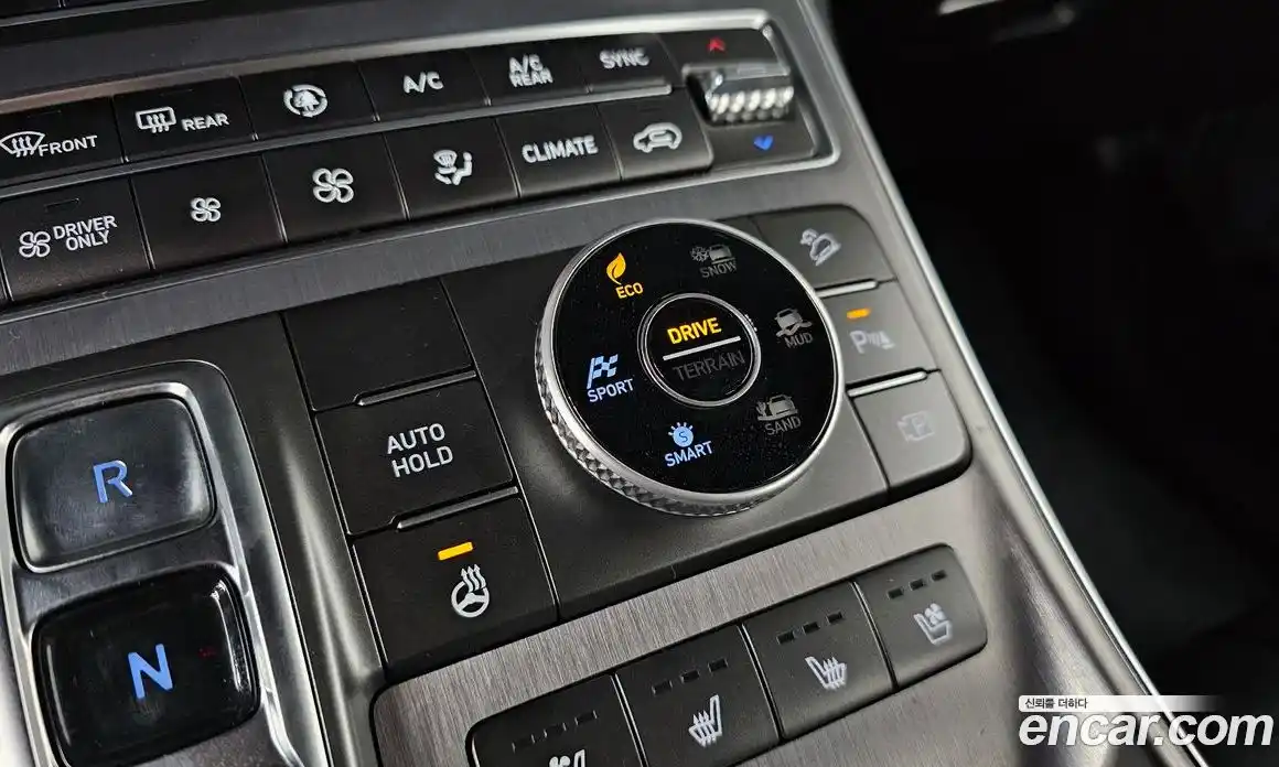 Hyundai Santa Fe 2023 1.6 Автомат в Москве № 608712, фото 19