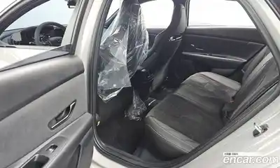 Hyundai Avante 2022 2.0 Механическая в Москве № 608731, миниатюра 12