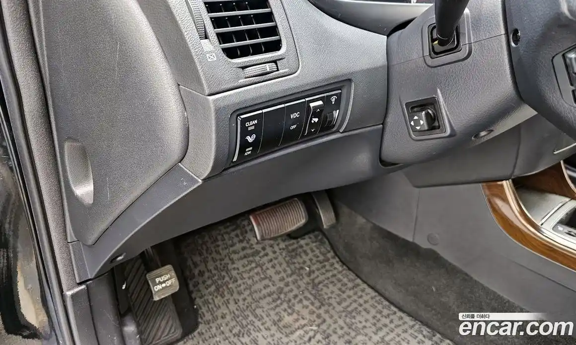 Hyundai Grandeur 2009 2.7 Автомат в Москве № 608739, фото 15