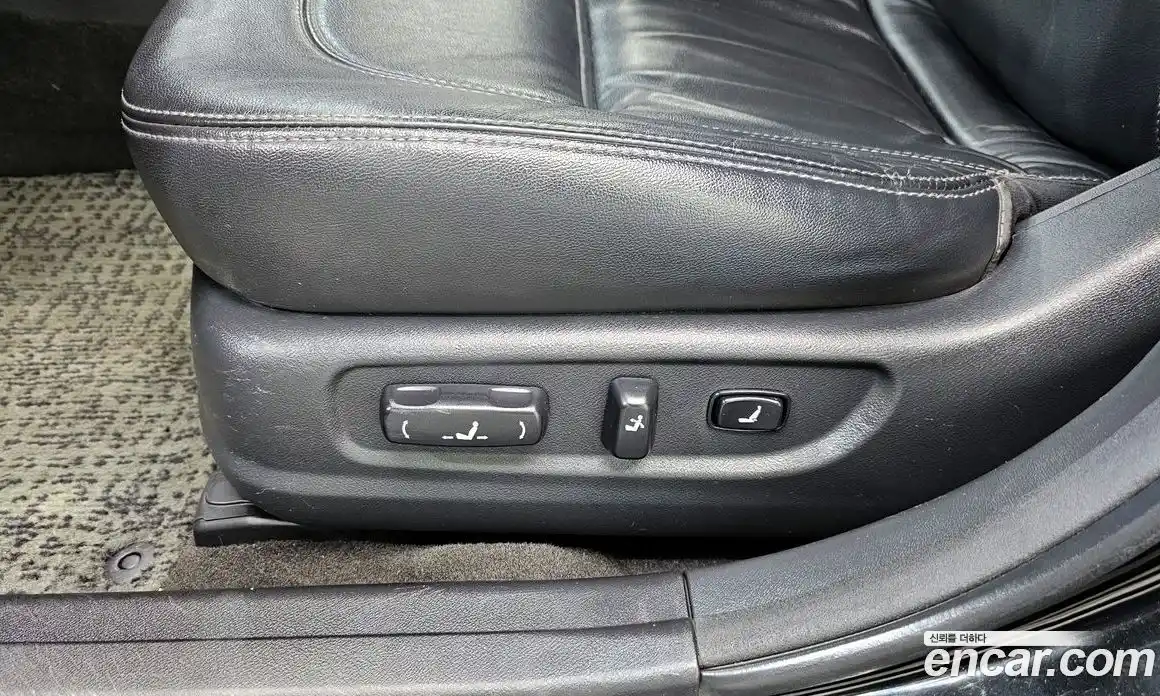 Hyundai Grandeur 2009 2.7 Автомат в Москве № 608739, фото 16