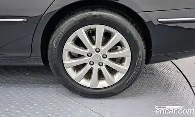 Hyundai Grandeur 2009 2.7 Автомат в Москве № 608739, миниатюра 5