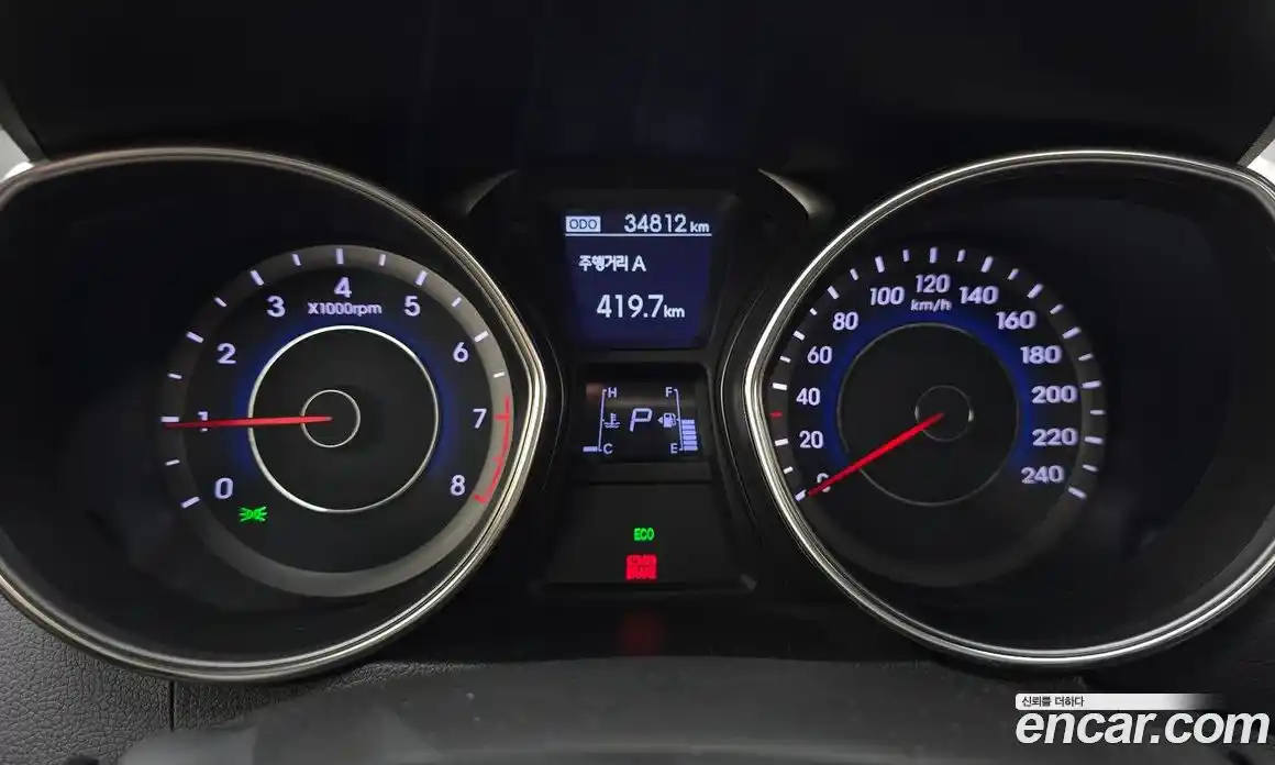 Hyundai Avante 2012 1.6 Автомат в Москве № 608759, фото 8