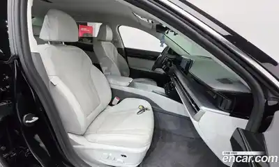 Hyundai Grandeur 2023 3.5 Автомат в Москве № 608895, миниатюра 10