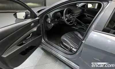 Hyundai Avante 2024 1.6 Автомат в Москве № 608902, миниатюра 10