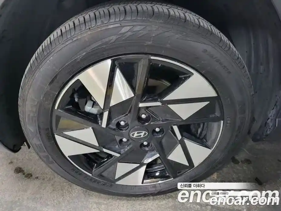 Hyundai Kona 2023 1.6 Автомат в Москве № 609205, фото 20