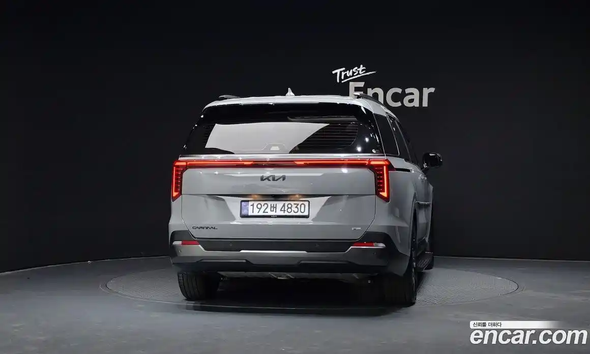 Kia Canival 2026 3.5 Автомат в Москве № 609385, фото 4