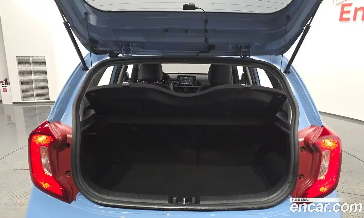 Kia Morning 2020 1.0 Автомат в Москве № 609390, фото 19