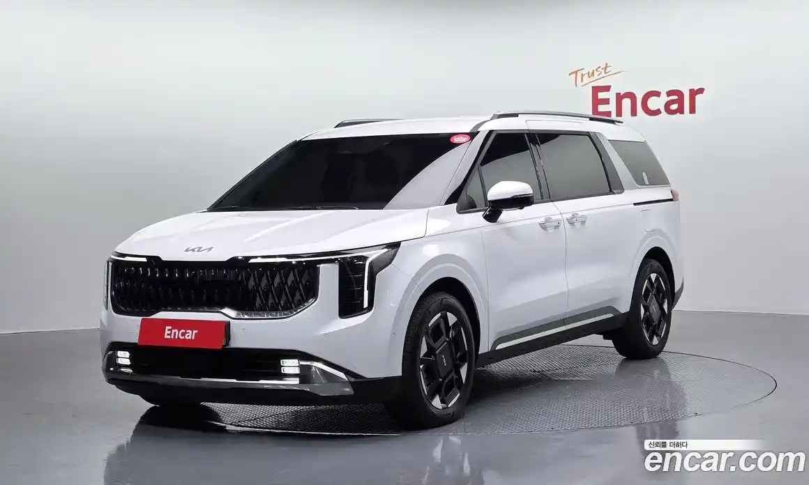 Kia Canival 2025 1.6 Автомат в Москве № 609442, фото 1