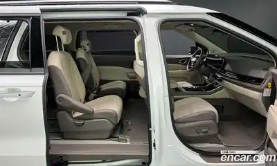 Kia Canival 2025 1.6 Автомат в Москве № 609442, миниатюра 10