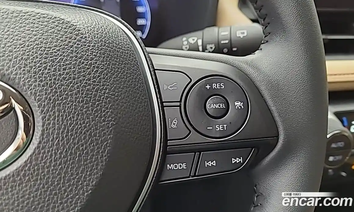 Toyota RAV4 2025 2.5 Автомат в Москве № 609878, фото 16