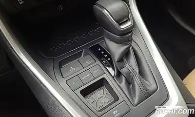 Toyota RAV4 2025 2.5 Автомат в Москве № 609878, миниатюра 8