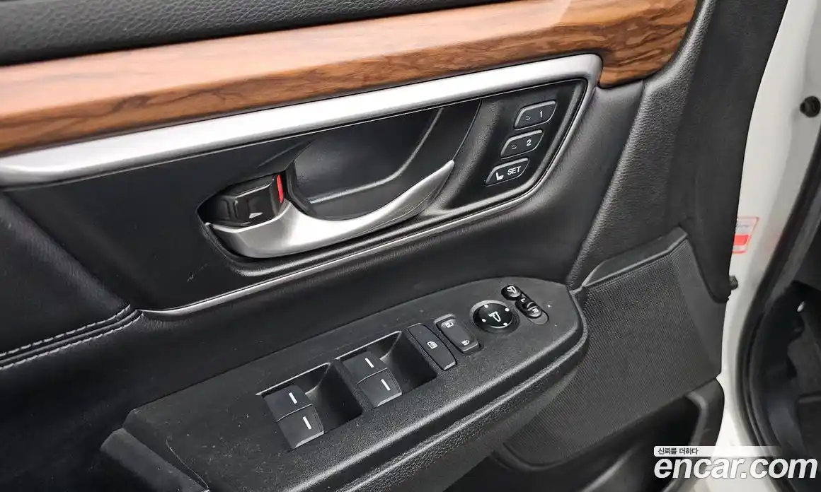 Honda CR-V 2017 1.5 Автомат в Москве № 609964, фото 17