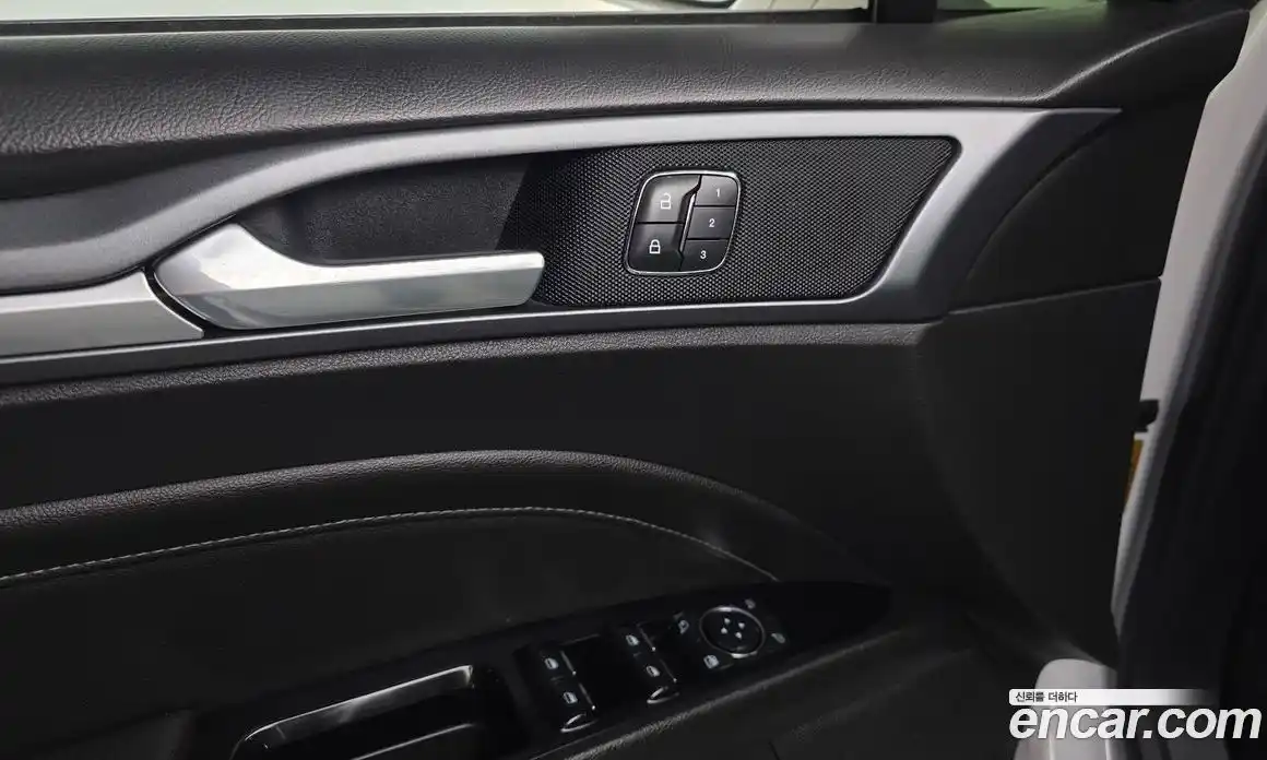 Ford Fusion 2013 2.0 Автомат в Москве № 610254, фото 18