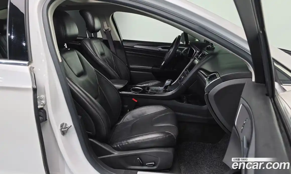 Ford Fusion 2013 2.0 Автомат в Москве № 610254, фото 10