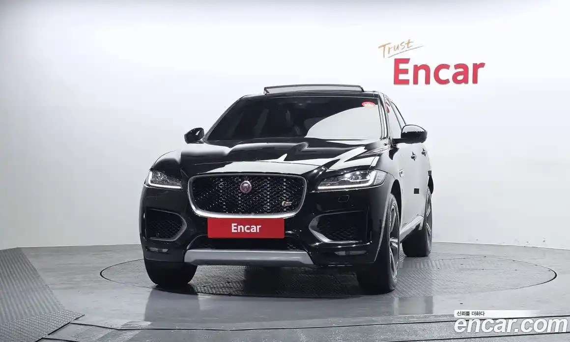 Jaguar F-Pace 2017 3.0 Автомат в Москве № 610785, фото 3