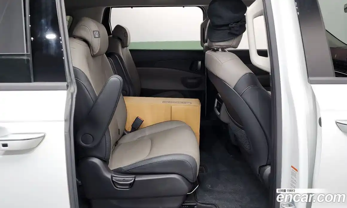 Kia Canival 2025 1.6 Автомат в Москве № 611230, фото 12